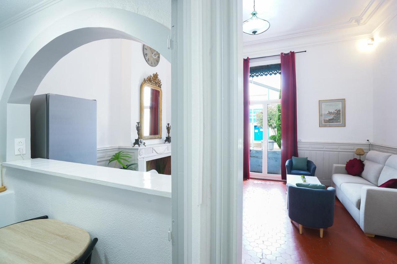נרבון Appartement Du Forum,La Gare, 50 M2 , Climatisation, Garage, Cour מראה חיצוני תמונה