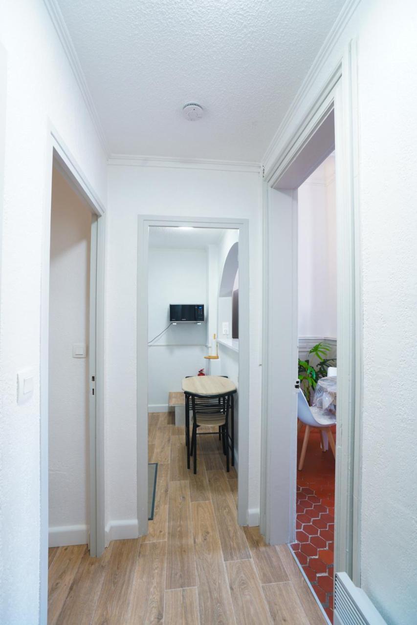 נרבון Appartement Du Forum,La Gare, 50 M2 , Climatisation, Garage, Cour מראה חיצוני תמונה